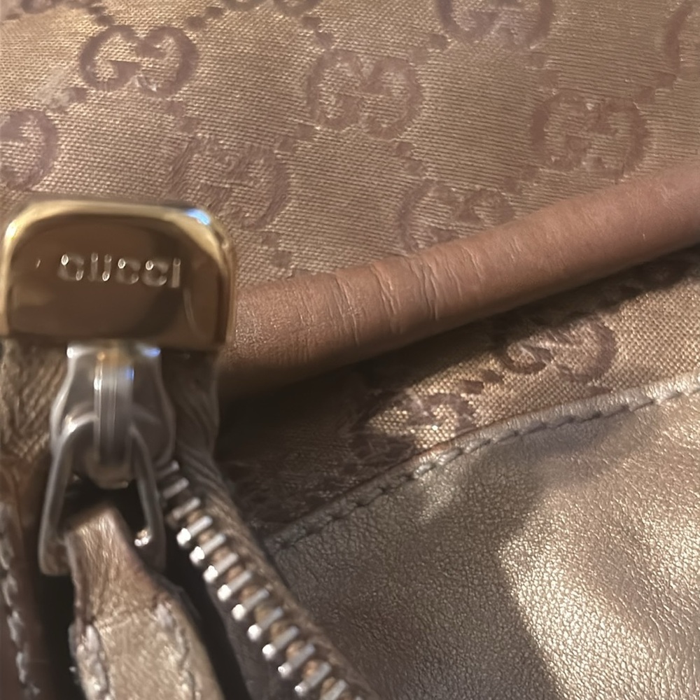 GUCCI Abbey GG Crystal D-Ring Hobo Bag - Picture 15 of 15